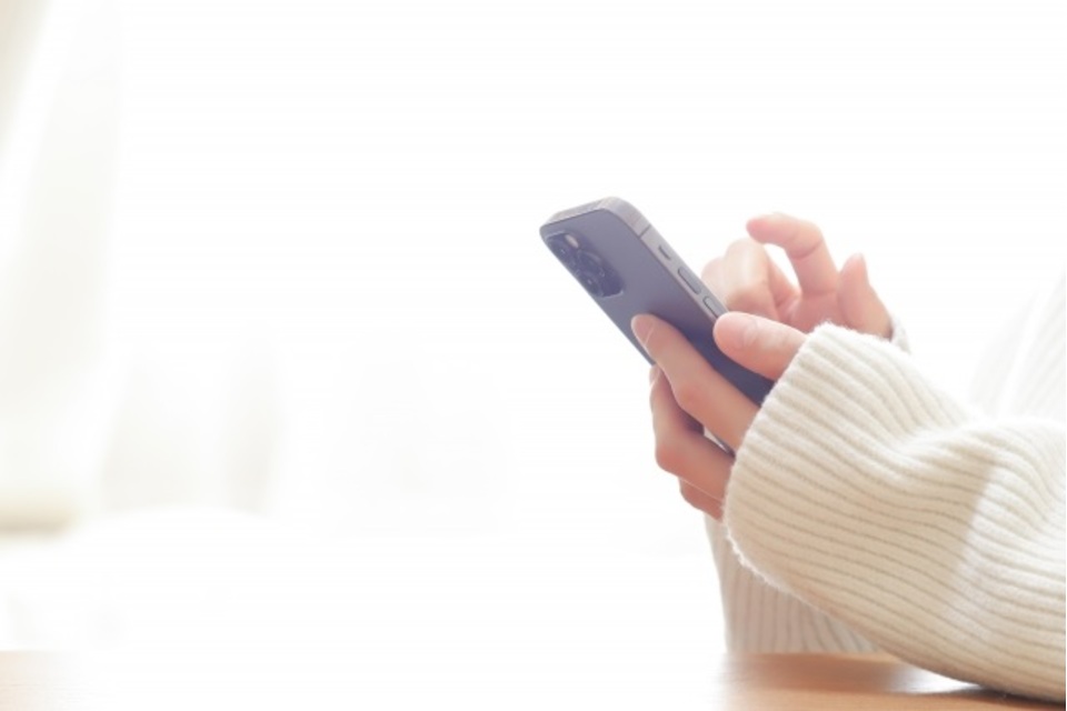 スマホ女性