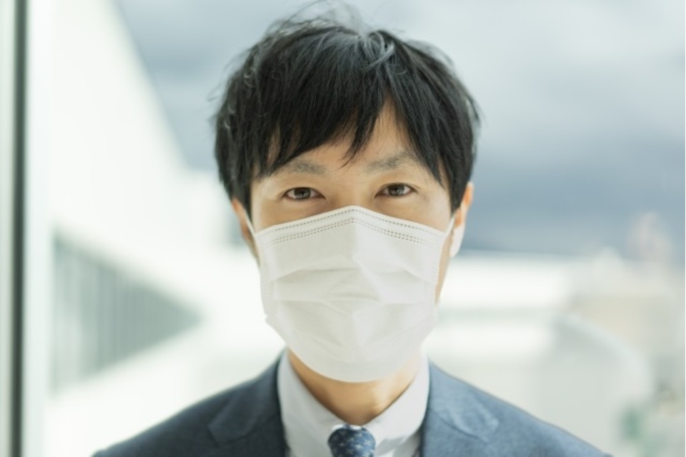 マスク男性