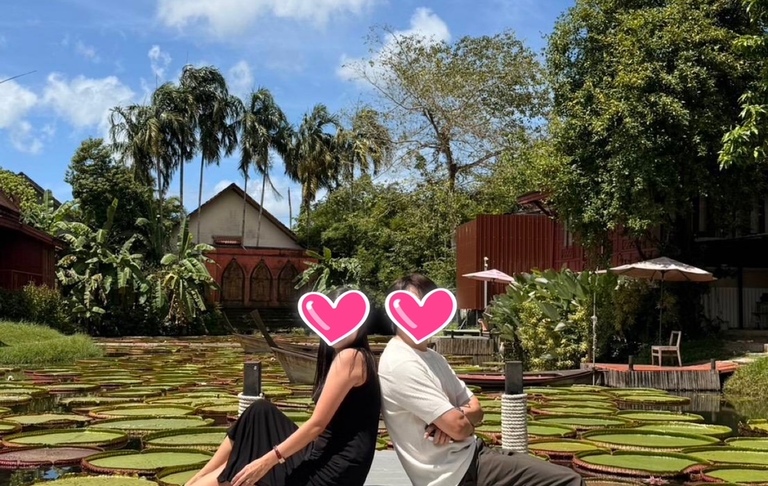 卒業生から届いた新婚旅行のお写真✈️✨